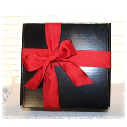 Merry Christmas Chocolate Gift Box - Roger's Chocolates
